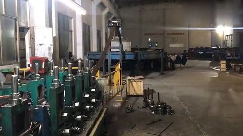 热浪下的赶工潮 钢管厂在反常高温中加班加点